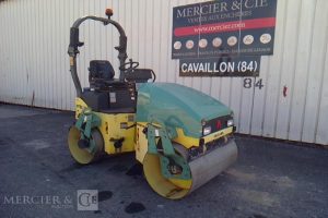AMMANN ROULEAU COMPACTEUR VIBRANT DOUBLE BILLES ARX26 – 796H – AN2015  ROU748503