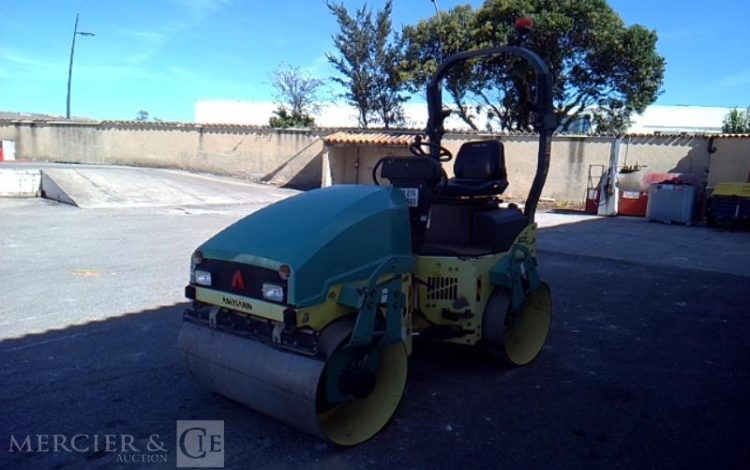 AMMANN ROULEAU COMPACTEUR VIBRANT DOUBLE BILLES ARX26 – 796H – AN2015  ROU748503