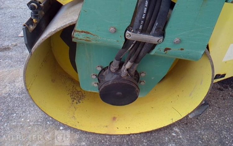 AMMANN ROULEAU COMPACTEUR VIBRANT DOUBLE BILLES ARX26 – 796H – AN2015  ROU748503