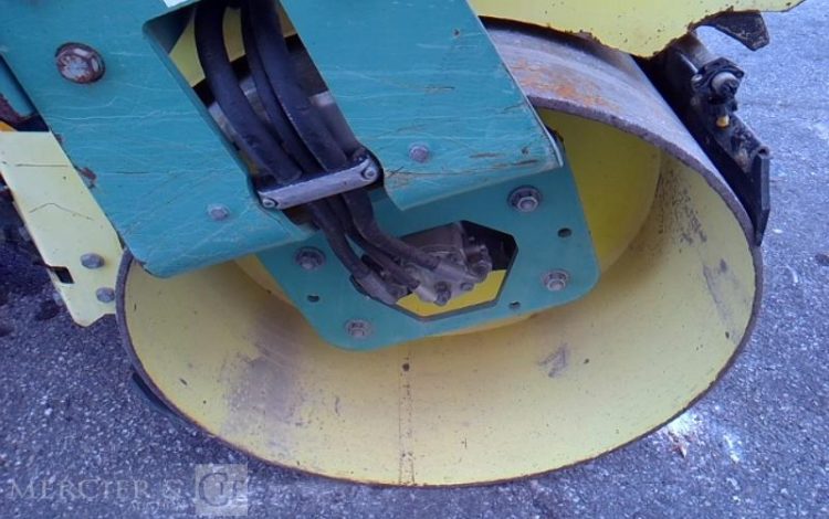 AMMANN ROULEAU COMPACTEUR VIBRANT DOUBLE BILLES ARX26 – 796H – AN2015  ROU748503