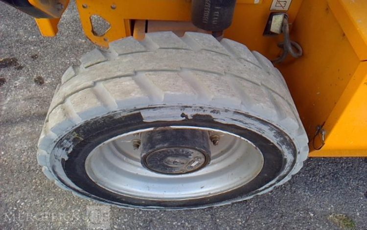 JLG NACELLE PLATEFORME CISEAUX 4069 LE – 14M – 373H – AN2016  SCI010090