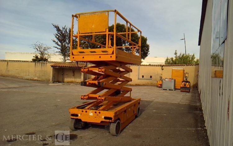 HAULOTTE NACELLE PLATEFORME CISEAUX COMPACT 10 – 10M – 624H – AN2012  SCI210169