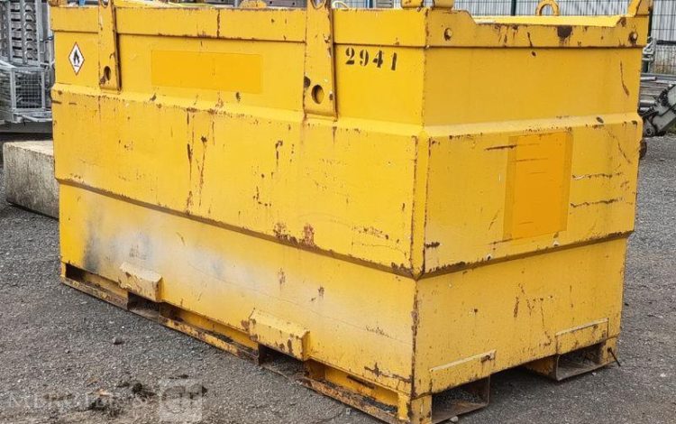 WESTERN CUVE A FIOUL SUR SKID AVEC PASSAGE DE FOURCHES – CAPACITE 2000 LITRES  TAN748207