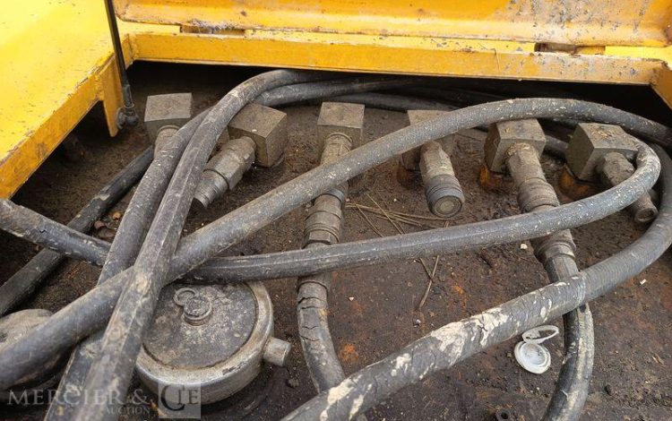 WESTERN CUVE A FIOUL SUR SKID AVEC PASSAGE DE FOURCHES – CAPACITE 2000 LITRES  TAN748207