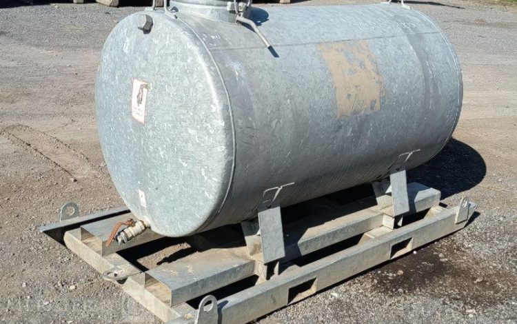 TONNE A EAU 1000L SKID  TON010000