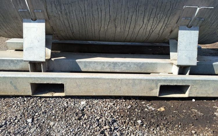 TONNE A EAU 1000L SKID  TON010000