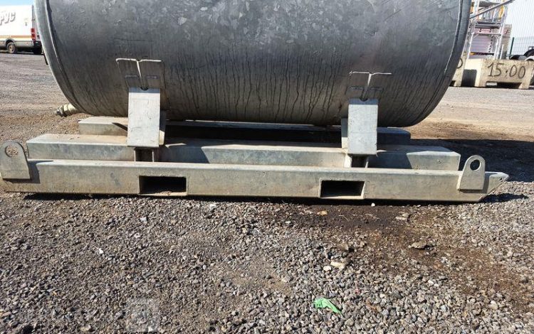 TONNE A EAU 1000L SKID  TON010000
