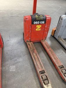 LINDE TRANSPALETTE ELECTRIQUE – AN 2021 – 847 HEURES ROUGE Y60156