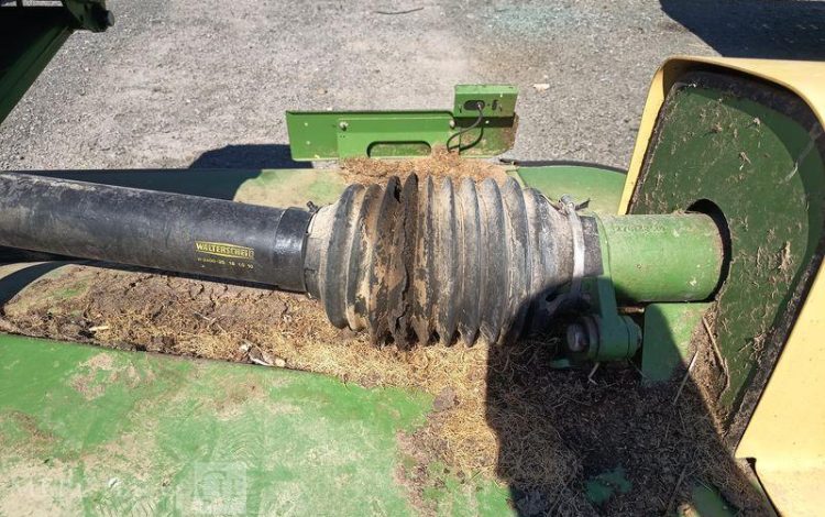 KRONE FAUCHEUSE  A DISQUES FRONTALE AVEC CONDITIONNEURS A DENTS EC320F CV – ANNEE 2019  11070