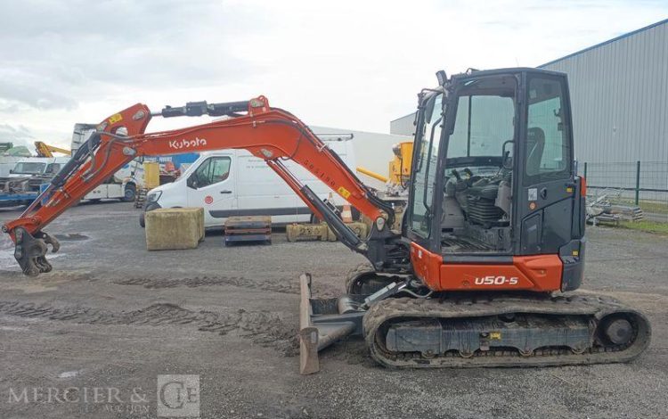 KUBOTA MINIPELLE U50-5 LUXE SUR CHENILLES DIESEL 5T – 2039 HEURES – ANNEE 2022  12190