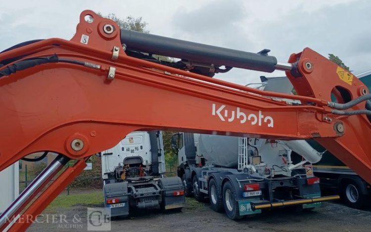 KUBOTA MINIPELLE U50-5 LUXE SUR CHENILLES DIESEL 5T – 2039 HEURES – ANNEE 2022  12190