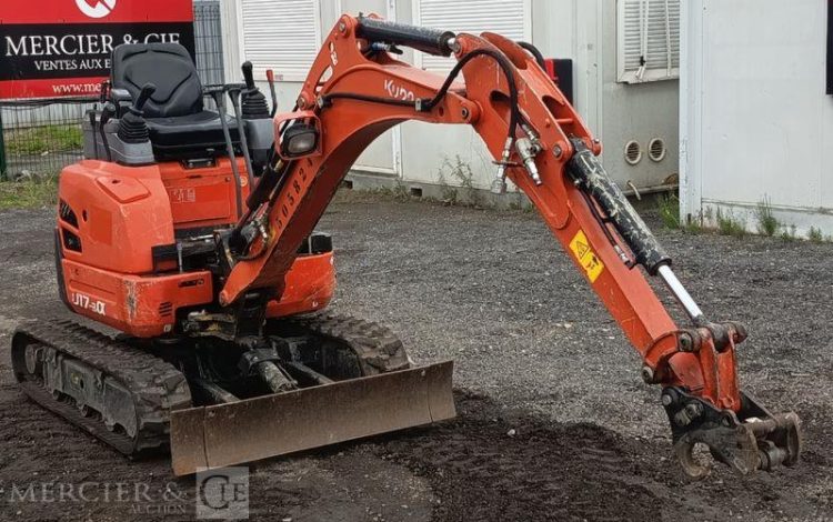 KUBOTA MINIPELLE U17-3x LUXE SUR CHENILLES A VOIE VARIABLE DIESEL 1,7T -1532H – AN 2023  12824