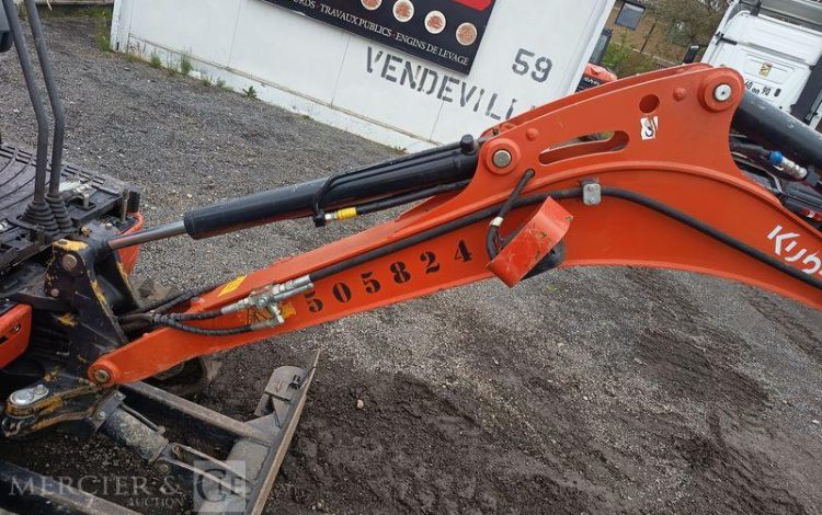 KUBOTA MINIPELLE U17-3x LUXE SUR CHENILLES A VOIE VARIABLE DIESEL 1,7T -1532H – AN 2023  12824