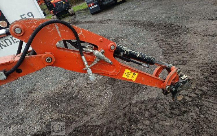KUBOTA MINIPELLE U17-3x LUXE SUR CHENILLES A VOIE VARIABLE DIESEL 1,7T -1532H – AN 2023  12824