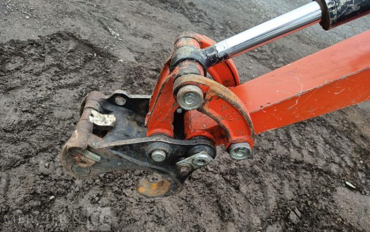 KUBOTA MINIPELLE U17-3x LUXE SUR CHENILLES A VOIE VARIABLE DIESEL 1,7T -1532H – AN 2023  12824