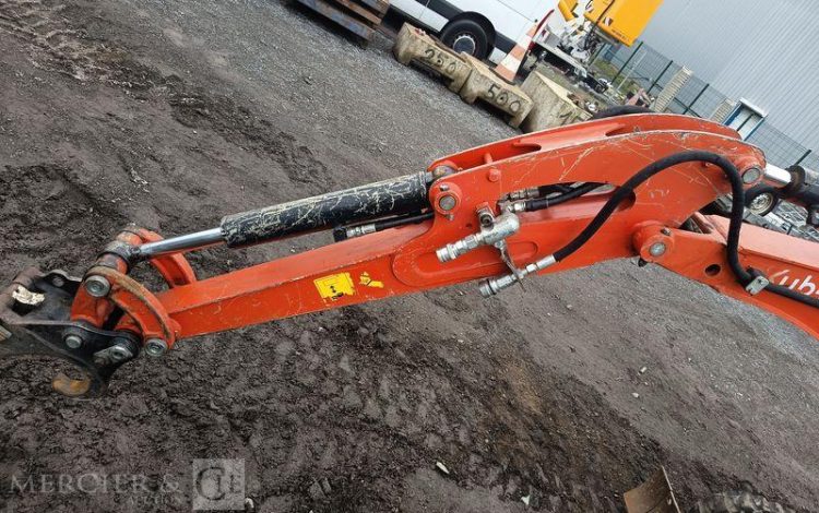 KUBOTA MINIPELLE U17-3x LUXE SUR CHENILLES A VOIE VARIABLE DIESEL 1,7T -1532H – AN 2023  12824