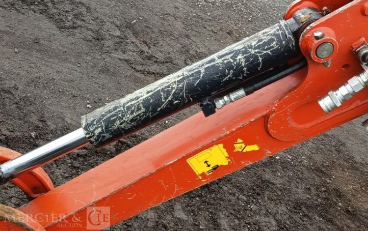 KUBOTA MINIPELLE U17-3x LUXE SUR CHENILLES A VOIE VARIABLE DIESEL 1,7T -1532H – AN 2023  12824