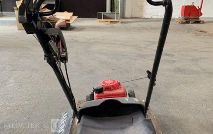 HONDA HRX476HYE  9MAM92026
