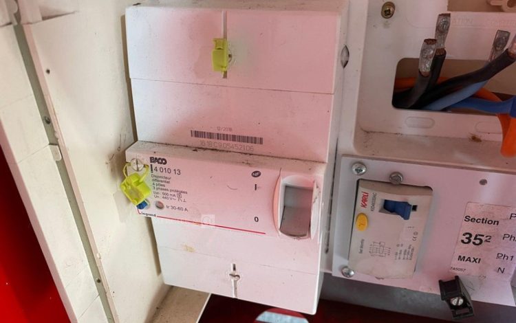 122MAM9