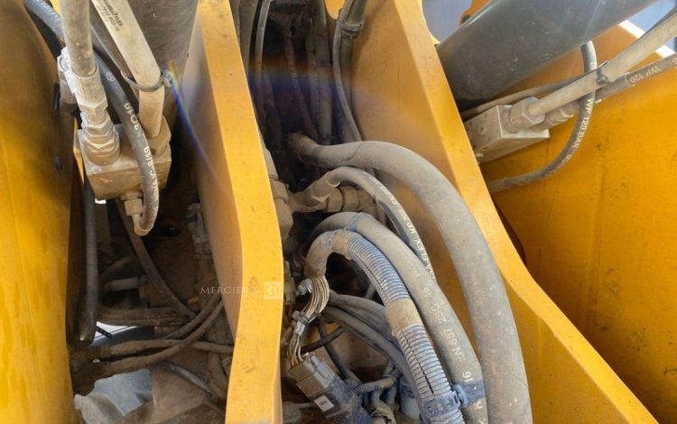MECALAC CHARGEUSE ARTICULEE AS 700 SUR ROUES – 7,5 TONNES – 2924 HEURES – ANNEE 2020  MECAS700