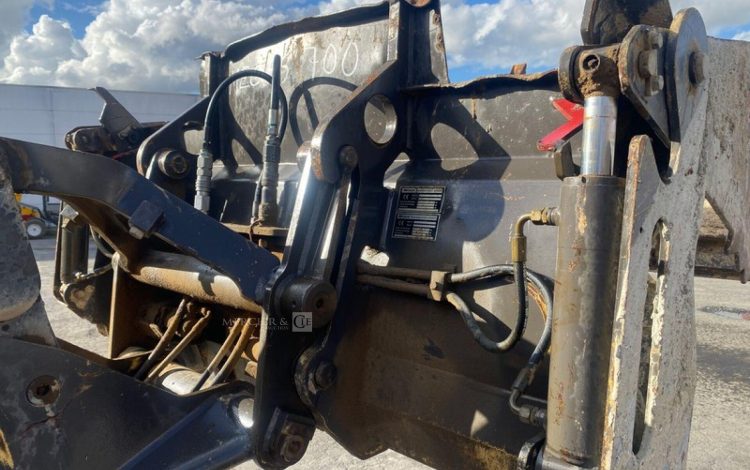 MECALAC CHARGEUSE ARTICULEE AS 700 SUR ROUES – 7,5 TONNES – 2924 HEURES – ANNEE 2020  MECAS700