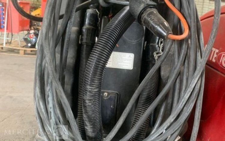 R7