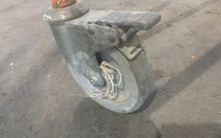MONDELIN LEVPANO 2  R8