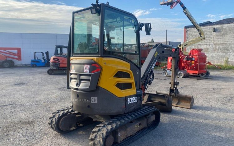 VOLVO ECR25D  PEL010479