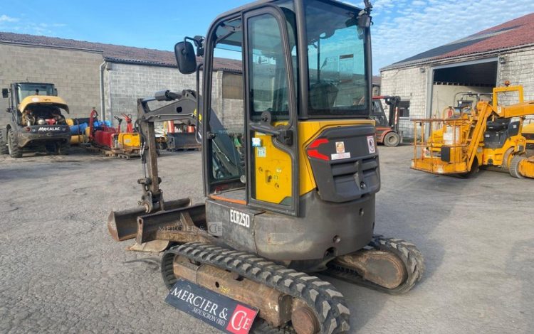 VOLVO ECR25D  PEL010479