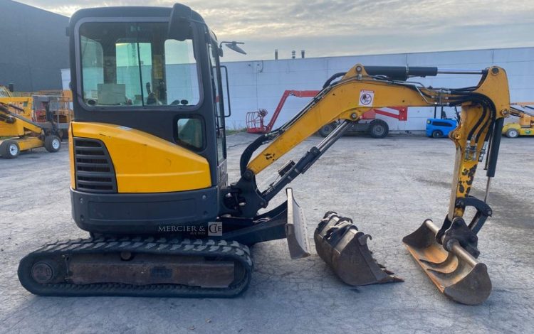 BOBCAT E26***EM  PEL010309