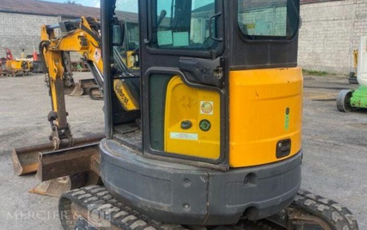 BOBCAT E26***EM  PEL010309
