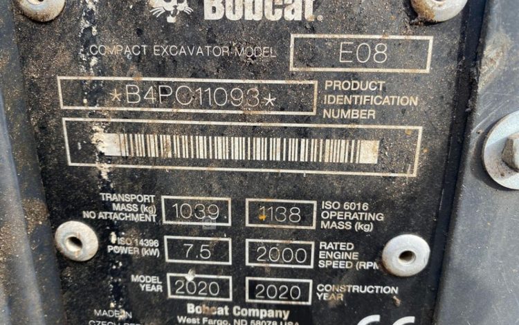 BOBCAT E08  MIN010823