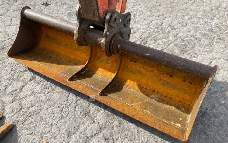 YANMAR VIO26-6  PEL748102