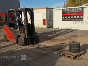FENWICK CHARIOT ELEVATEUR FRONTAL H25T-02 – 2,5 T – GAZ – 861 H – ANNEE 2016  2337