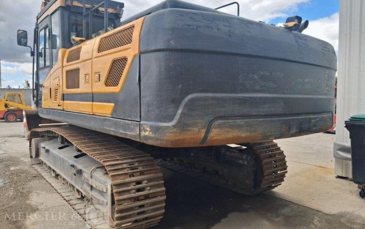 HYUNDAI PELLE DE DEMOLITION 330NL SUR CHENILLES DIESEL -33 TONNES- 6216 HEURES – AN 2016  235889