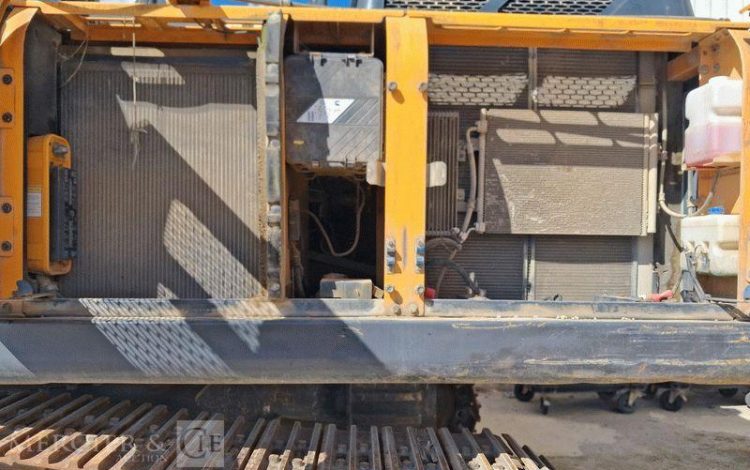 HYUNDAI PELLE DE DEMOLITION 330NL SUR CHENILLES DIESEL -33 TONNES- 6216 HEURES – AN 2016  235889
