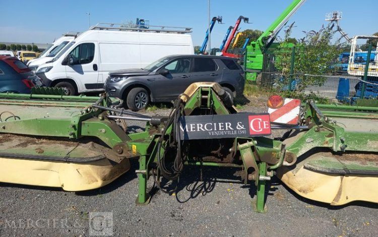 KRONE FAUCHEUSE CONDITIONNEUSE PORTEE ARRIERE ECB1000 CV-COLLECT – ANNEE 2020  55575