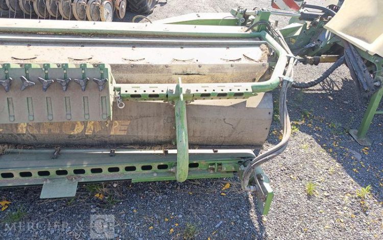 KRONE FAUCHEUSE CONDITIONNEUSE PORTEE ARRIERE ECB1000 CV-COLLECT – ANNEE 2020  55575