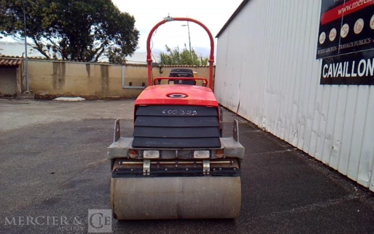 AMMANN ROULEAU DOUBLE BILLE AV26-2 – 2T6 –  1,2M DIESEL  – 2113h – AN2011  600329