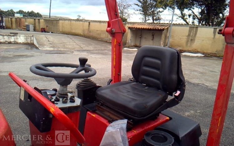 AMMANN ROULEAU DOUBLE BILLE AV26-2 – 2T6 –  1,2M DIESEL  – 2113h – AN2011  600329