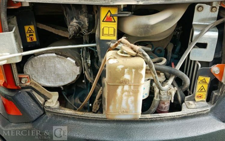 KUBOTA MINIPELLE U27-4 HI SUR CHENILLES DIESEL 2,6 T – 1520 HEURES – ANNEE 2023  77398