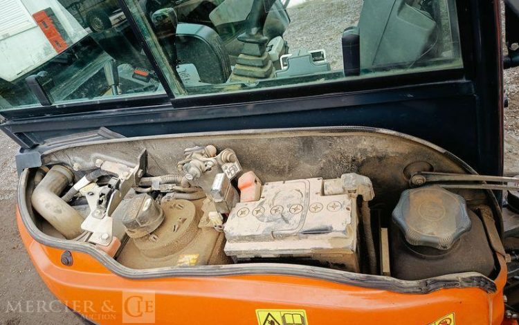 KUBOTA MINIPELLE U27-4 HI SUR CHENILLES DIESEL 2,6 T – 1520 HEURES – ANNEE 2023  77398