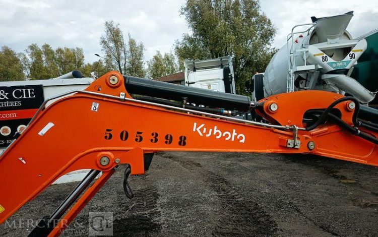 KUBOTA MINIPELLE U27-4 HI SUR CHENILLES DIESEL 2,6 T – 1520 HEURES – ANNEE 2023  77398
