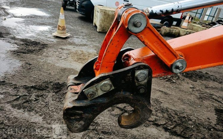 KUBOTA MINIPELLE U27-4 HI SUR CHENILLES DIESEL 2,6 T – 1520 HEURES – ANNEE 2023  77398