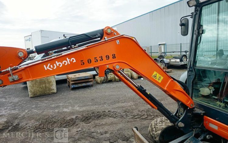 KUBOTA MINIPELLE U27-4 HI SUR CHENILLES DIESEL 2,6 T – 1520 HEURES – ANNEE 2023  77398