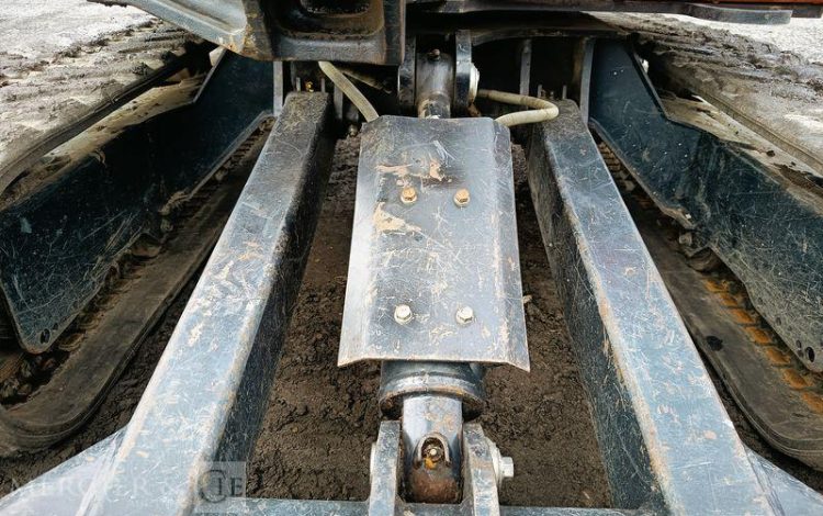 KUBOTA MINIPELLE U27-4 HI SUR CHENILLES DIESEL 2,6 T – 1520 HEURES – ANNEE 2023  77398