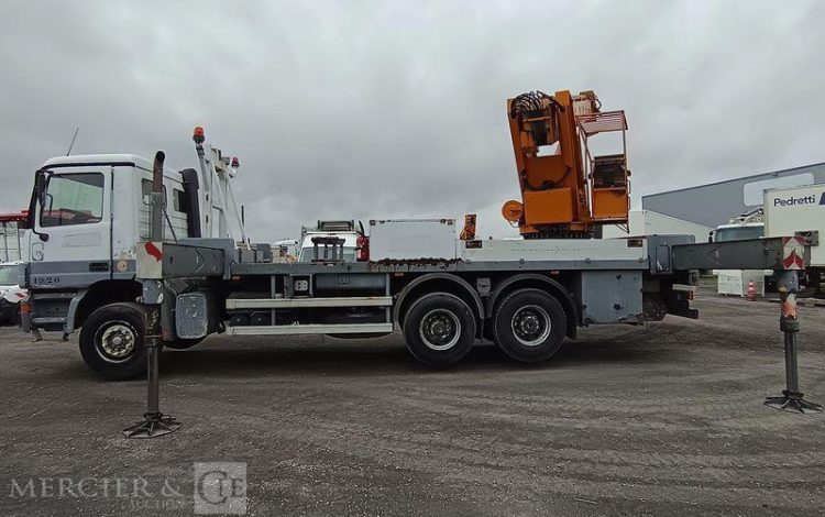 MERCEDES MERCEDES ACTROS AVEC NACELLE MULTITEL J340TA DIESEL 40M – 149769 KMS – AN 2001 BLANC 944ALY59