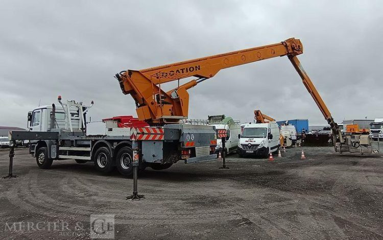 MERCEDES MERCEDES ACTROS AVEC NACELLE MULTITEL J340TA DIESEL 40M – 149769 KMS – AN 2001 BLANC 944ALY59