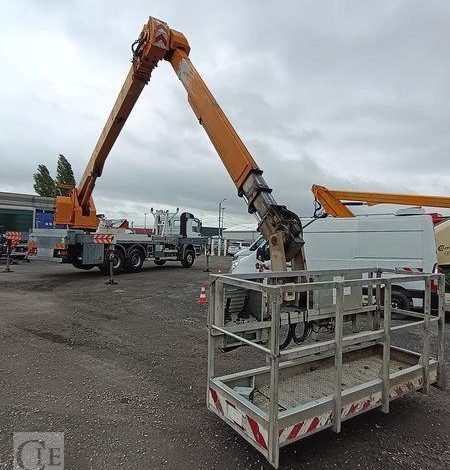 MERCEDES MERCEDES ACTROS AVEC NACELLE MULTITEL J340TA DIESEL 40M – 149769 KMS – AN 2001 BLANC 944ALY59