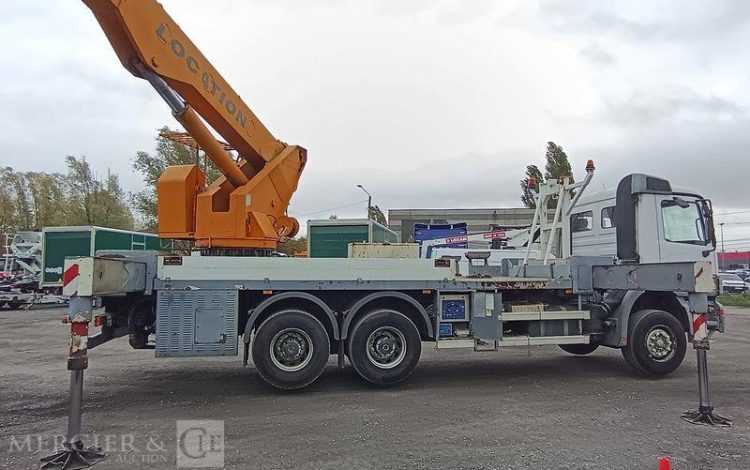 MERCEDES MERCEDES ACTROS AVEC NACELLE MULTITEL J340TA DIESEL 40M – 149769 KMS – AN 2001 BLANC 944ALY59
